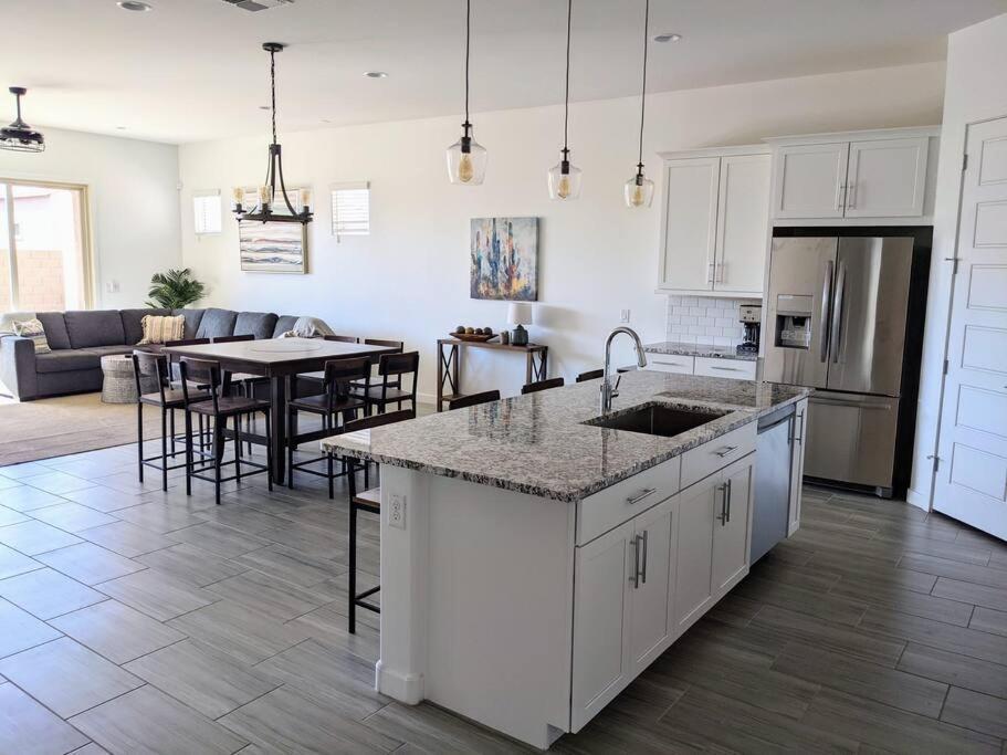 Elegant/New/Modern 4Bd/2.5Ba Home Near Verrado Buckeye Exterior photo
