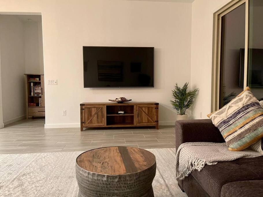 Elegant/New/Modern 4Bd/2.5Ba Home Near Verrado Buckeye Exterior photo